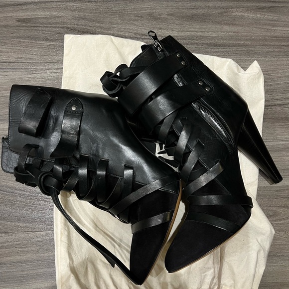 Black Women's Ankle Boots - Picture 1 of 8